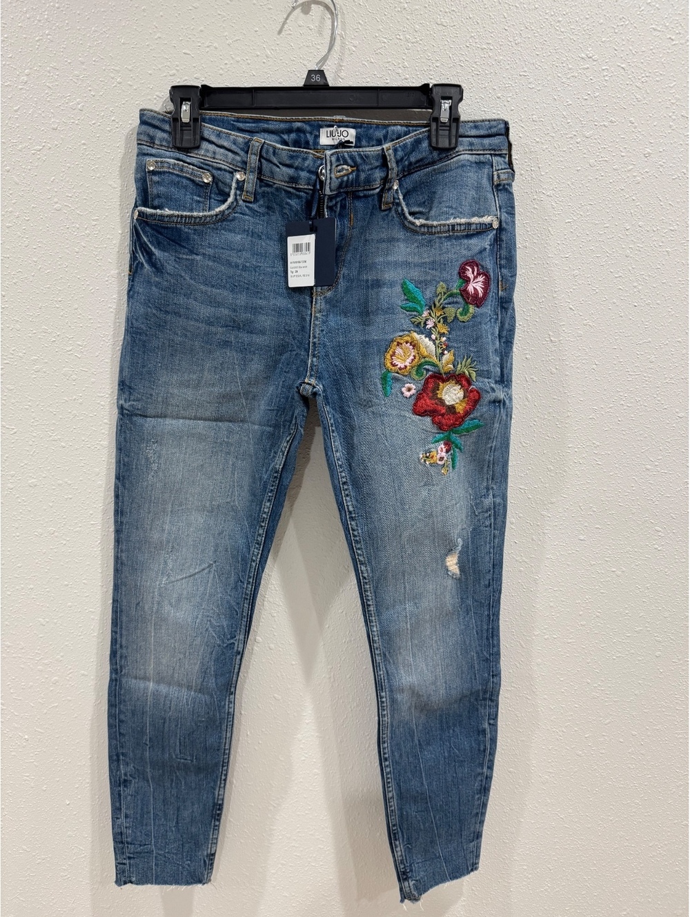 LIU JO Milano Women’s Floral Embroidered Distressed Skinny Jeans Size 29